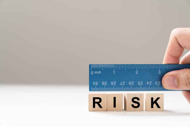 low risk and high risk strategy